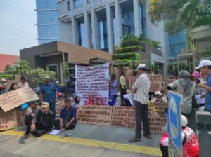 Warga Tanjungsari ke KY Desak Oknum Hakim Diperiksa Soal Dugaan Suap