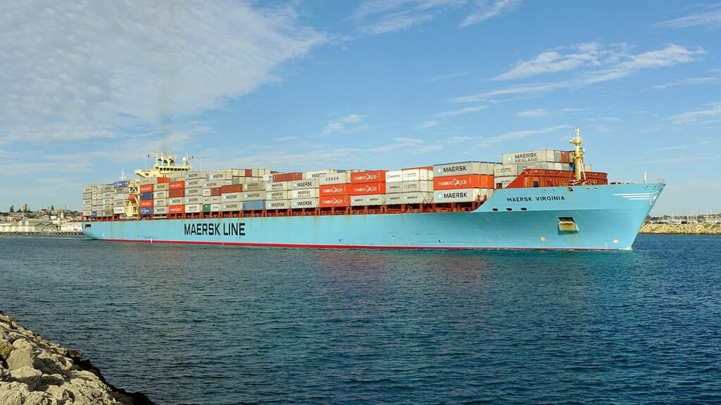 Perusahaan Pelayaran Denmark Maersk akan PHK 3.500 Pekerja
