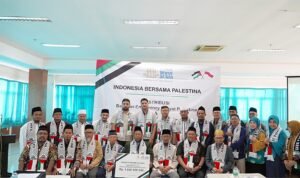 Dewan Dakwah Serahkan Bantuan Rp2 Miliar untuk Palestina