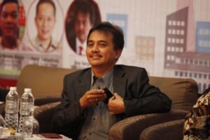 Roy Suryo Minta Gibran Buktikan Omongannya agar Diperiksa X-ray Sebelum Debat