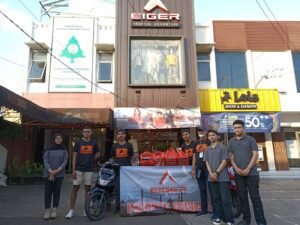 Eiger Kalimalang Berbagi Takjil Ramadhan 2024