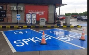 Mudik Tanpa Was-Was, Jasa Marga Siapkan 25 SPKLU untuk Pemudik Mobil Listrik
