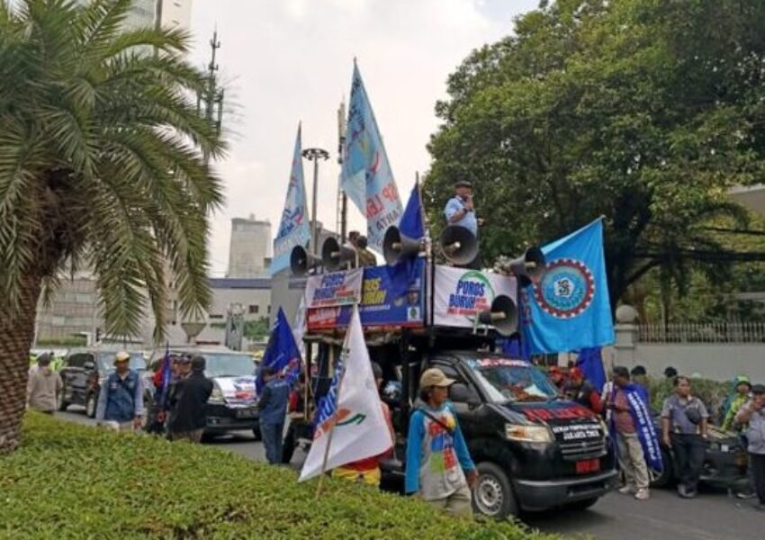 1.464 Personel Gabungan Dikerahkan Kawal Aksi Buruh di DPR, Polisi Imbau Aksi Damai