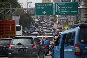 Akses Keluar Puncak Bogor Ditutup Sementara Urai Kemacetan