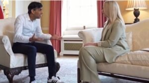 Dianggap Rusak Penampilan Adidas Samba, PM Inggris Minta Maaf