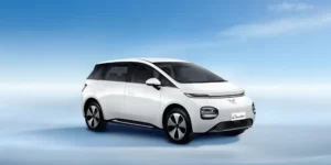 Wuling Cloud EV Tawarkan Kenyamanan Tingkat Dewa Cuma Rp400 juta an