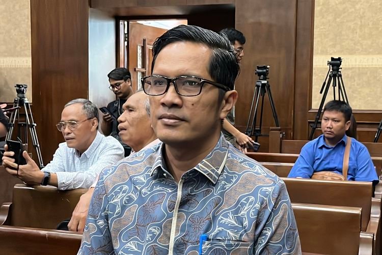 Febri Diansyah Eks Jubir KPK Dapat Honor Rp800 Juta Saat Jadi Pengacara SYL Cs