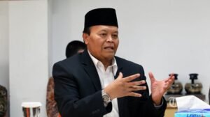 Hidayat Nur Wahid: Pemberian Bansos Pelaku Judi Online Sama dengan Lingkaran Setan