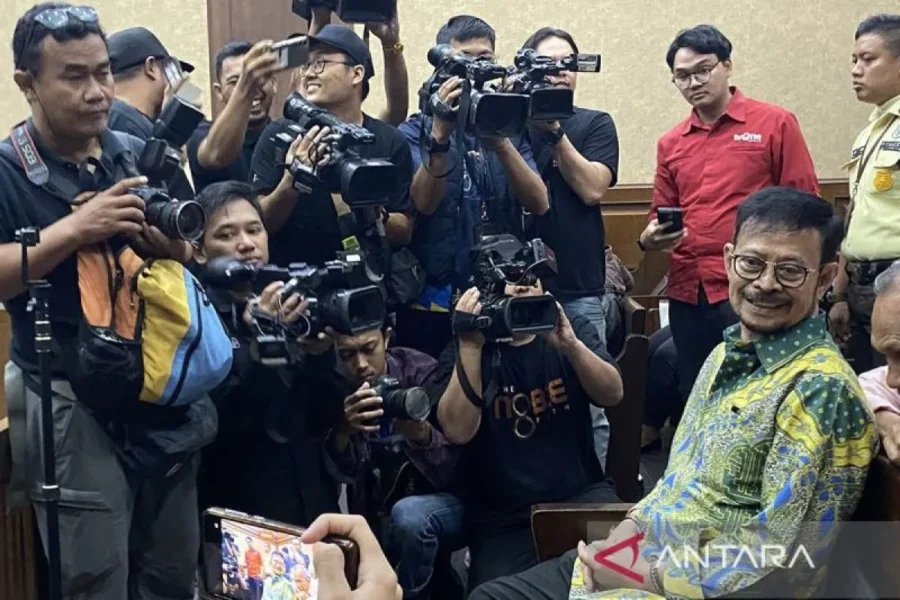 SYL Divonis 10 Tahun Penjara