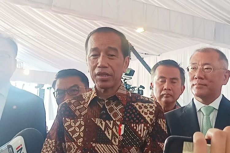 Evaluasi Peretasan PDN, Jokowi Perintahkan Back Up Semua Data Nasional