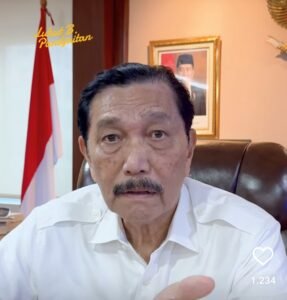 Luhut Rencanakan Pembatasan Pembelian BBM Subsidi mulai 17 Agustus 2024