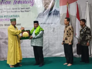Pejabat Gubernur Papua Barat Ali Baham Buka Study Motivation Training di Bekasi