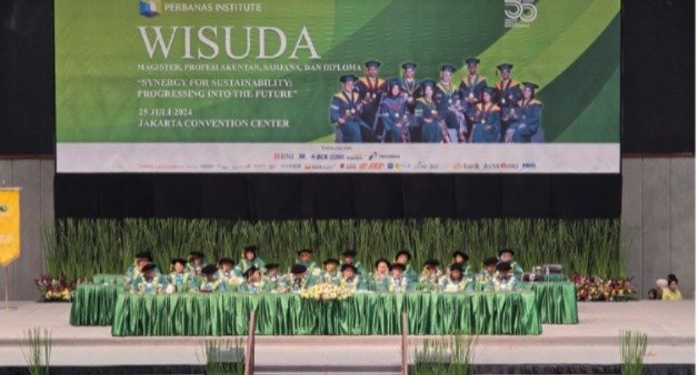 Wisuda 2024 Perbanas Institute: Langkah Sinergis Menuju Masa Depan Berkelanjutan