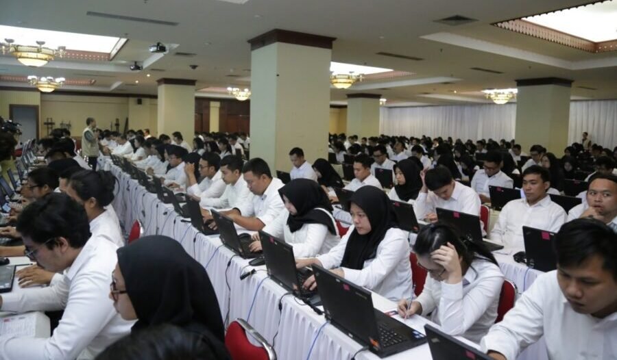 Revisi Batas Usia CPNS dan PPDS Mendesak: Aturan Lama Dinilai Tidak Lagi Relevan