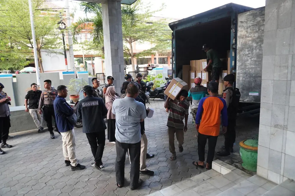 KPU kabupaten Brebes Terima Kertas Surat Suara untuk Pilgub Jateng