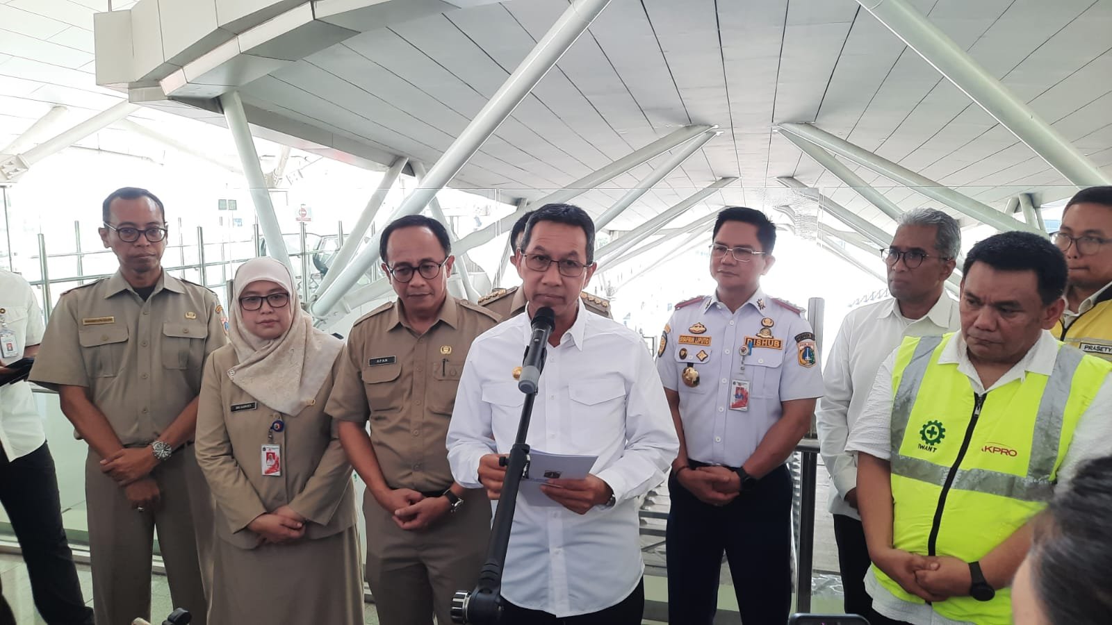 Ingin Cepat Kelar Tapi Pembangunan LRT Jakarta Baru Mencapai 31 Persen