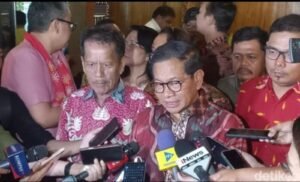 Cagub DKI Jakarta Pramono Anung Bertemu Para Pendeta GKPS Jakarta Selatan Nyatakan Ogah Politik Agama