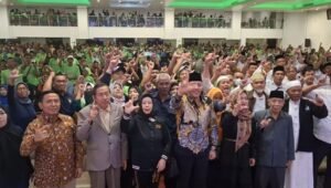 Ribuan Relawan Parpol Koalisi di Kota Tegal Deklarasi Dukung Dedy
