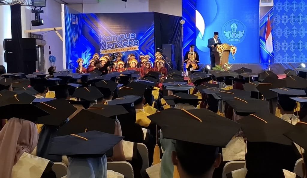 Sudirman Said Ingatkan Lulusan Poltek Harber Tegal Bersiap Jadi Warga Global
