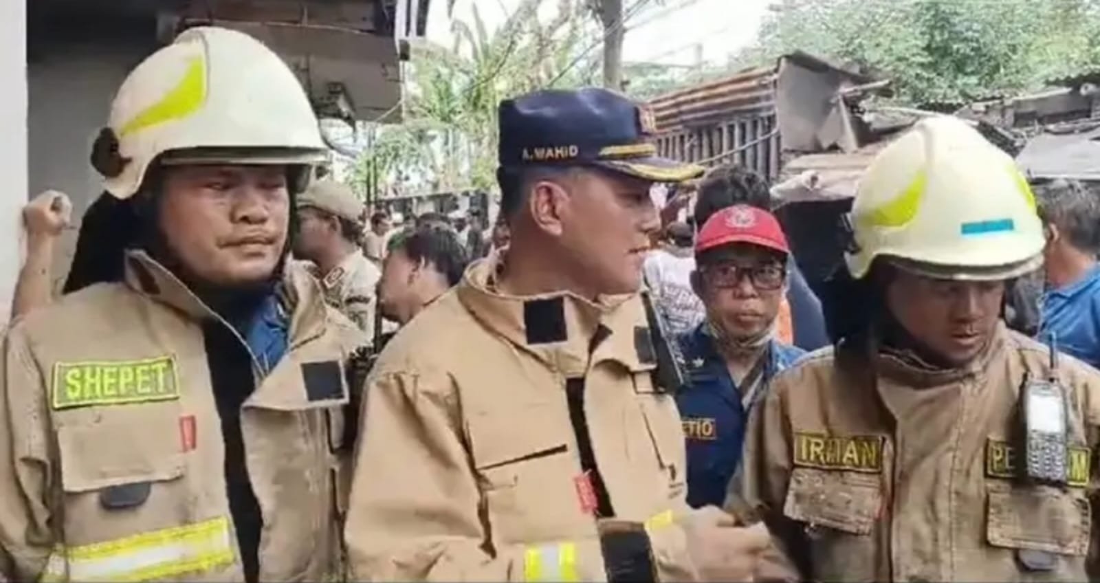 Kawasan Padat Penduduk di Jatinegara Kebakaran, Diduga Akibat Ledakan Tabung Gas