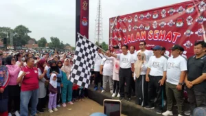 Jelang Pencoblosan, KPU Brebes Gelar Jalan Sehat Ajak Warga Jaga Kondusifitas