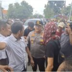 Masa Tenang, Pengunjuk Rasa Dua Kubu di KPU Brebes Bentrok