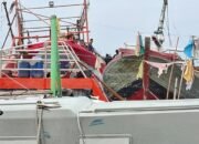 Tim Labfor Polda Jateng Olah TKP Kebakaran Kapal di Pelabuhan Tegal