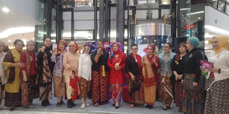Kebaya Resmi Jadi Warisan Budaya Tak Benda, Hadiah UNESCO Bagi Perempuan