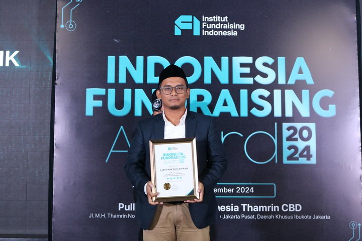 LAZNAS Dewan Dakwah Meraih 4 Kategori Fundraising Terbaik 2024 di Indonesia