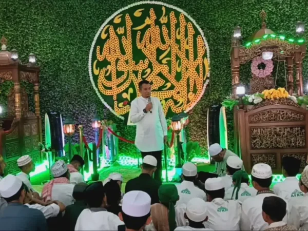 Pj Wali Kota Baubau Kunjungi Ponpes Nuu Waar Bekasi: Doa, Inspirasi, dan Dukungan untuk Santri