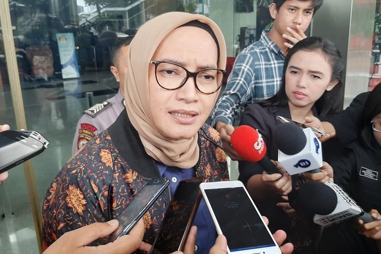 Eks Komisioner KPU Evi Novida Diperiksa KPK Soal Harun Masiku
