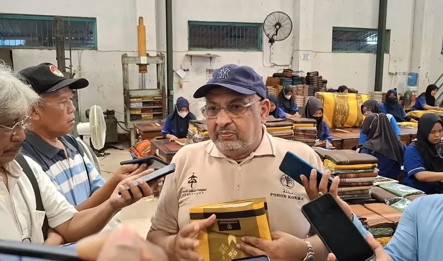 Cuaca Ekstrem Hambat Pengiriman Sarung Pantura Jateng, Permintaan Ramadhan Terganggu