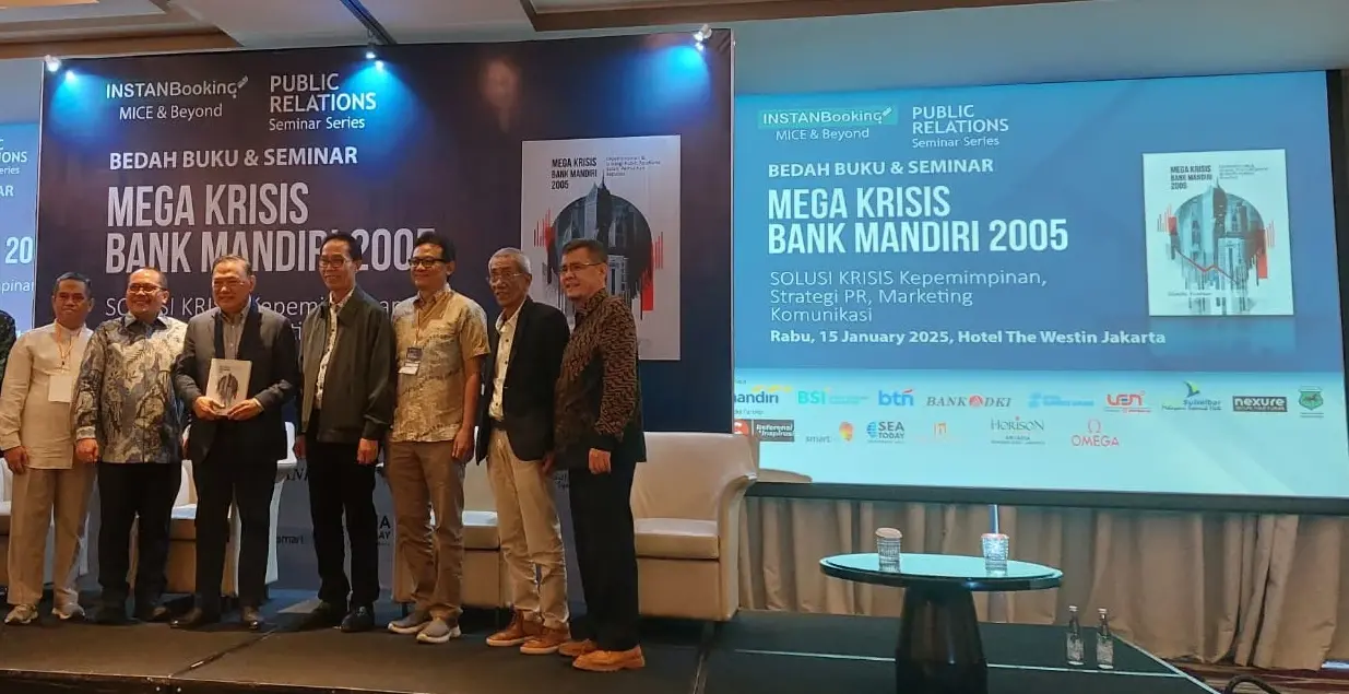 Bedah Buku Mega Mega Krisis Bank Mandiri: Pelajaran Mengembalikan Kepercayaan Publik