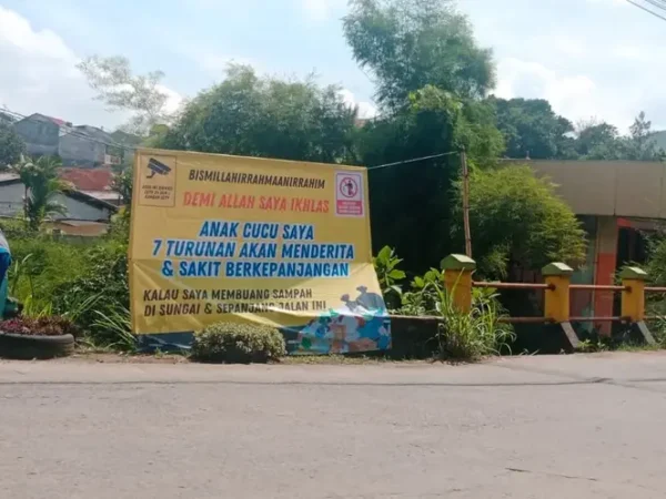 Doa Warga Kampung Sawah Bikin Merinding Bagi Pembuang Sampah Sembarangan