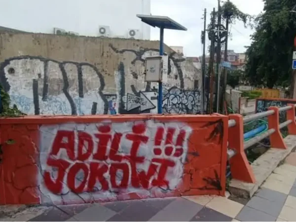 Mural Adili Jokowi Viral: Kritik Rakyat atau Ancaman Kekuasaan?