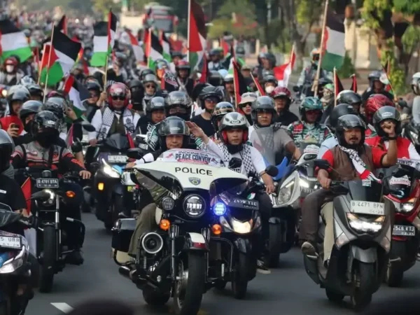 KH Bachtiar Nasir Pimpin Indonesia Peace Convoy Etape ke-11 Jakarta-Kudus
