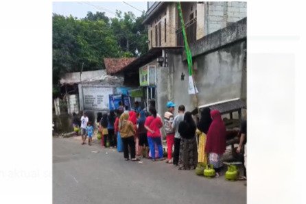 Barikade Gus Dur Desak Menteri Bahlil Mundur Imbas Kebijakan LPG 3 Kg yang Timbulkan Korban Jiwa