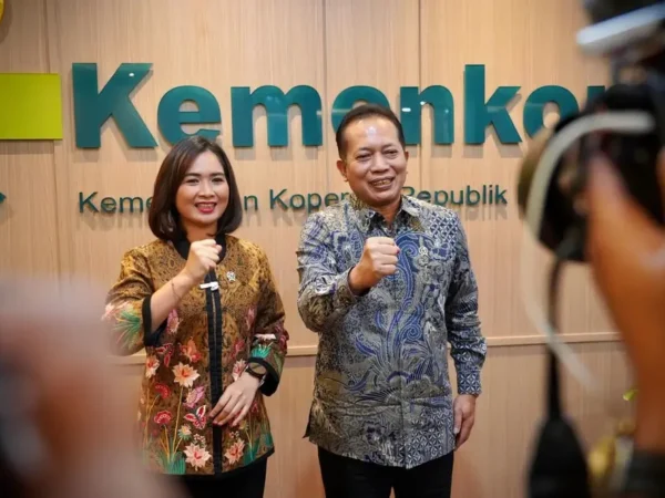 Kemenkop dan Kemenparekraf Kembangkan Pariwisata Berbasis Koperasi, Targetkan 6.065 Desa Wisata