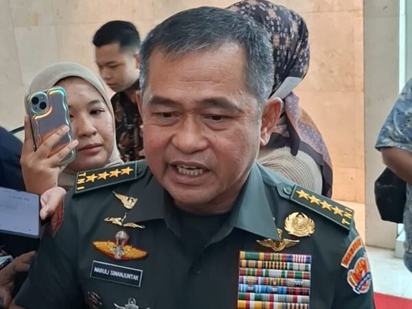 KSAD Maruli Simanjuntak: Letkol Teddy Tidak Harus Mundur dari TNI, Sesuai Perpres