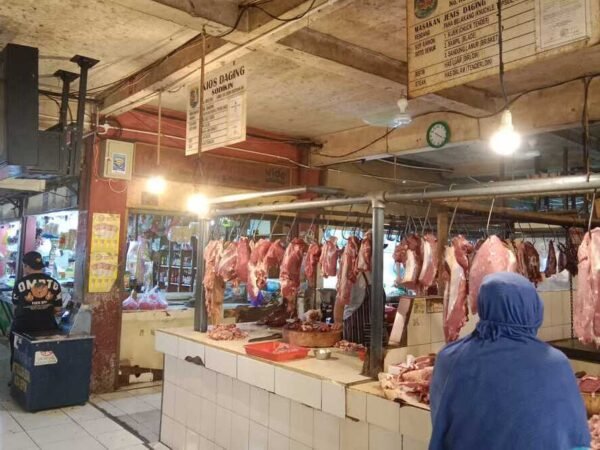 Harga Daging dan Cabai Naik Tajam di Depok Jelang Lebaran, Tembus Rp180 Ribu per Kg