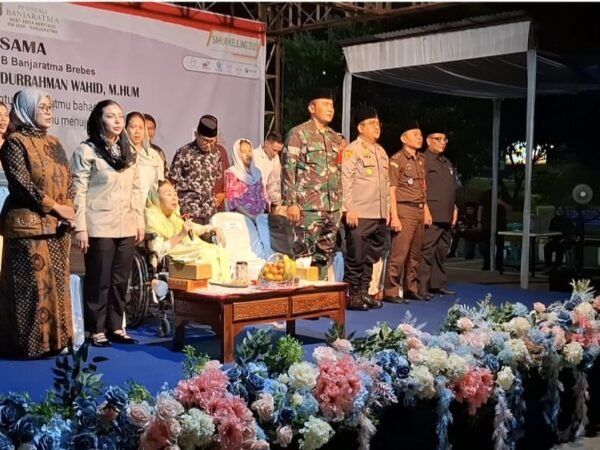 Shinta Nuriyah Gelar Bukber dengan Seribu Kaum Dhuafa Lintas Agama di Brebes