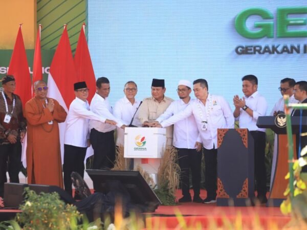 UAH Merapat ke Prabowo, Bahas Ketahanan Pangan Lewat Gerina