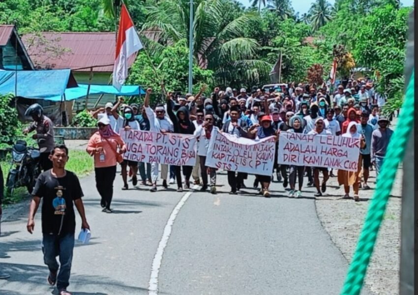 Tambang PT STS Rusak Tanah Adat di Halmahera Timur, Warga Alami Kekerasan Aparat