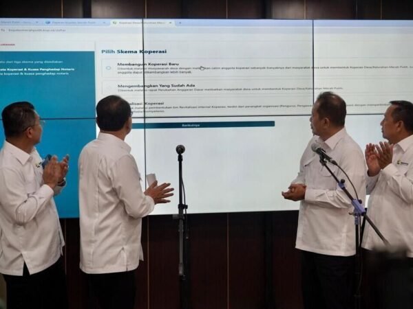 Menkop Budi Arie Luncurkan Situs Resmi Pendaftaran Kopdes Merah Putih