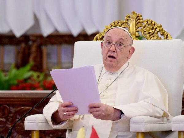 Paus Fransiskus Meninggal Dunia karena Stroke, Disusul Koma dan Gagal Jantung