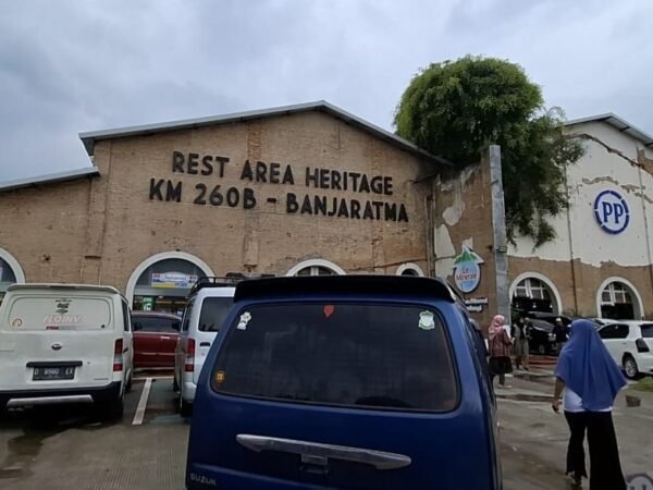 Arus Balik H+4 Lebaran, Ribuan Kendaraan Padati Rest Area Banjaratma KM 260 B