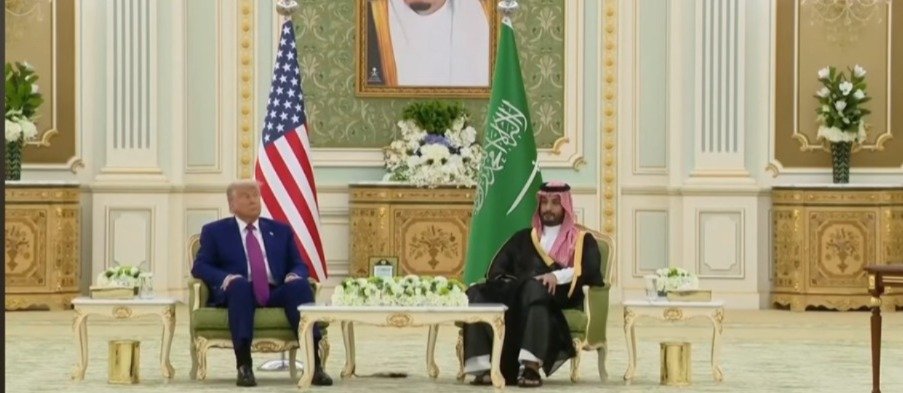 Demi Investasi dari Saudi, AS Cabut Sanksi Suriah