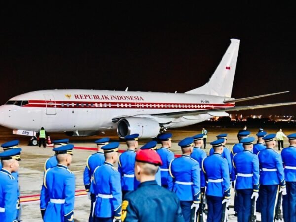 Pesawat Kepresidenan A-001 Kembali Berubah Warna