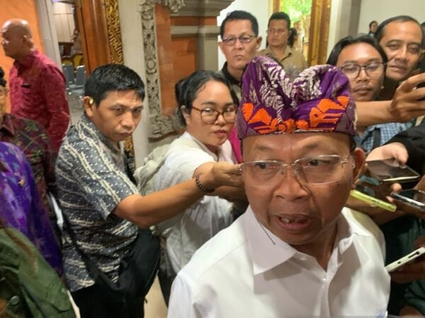 Gubernur Bali Tolak Legalisasi Sabung Ayam, Tegaskan Unsur Judi Tidak Bisa Diterima