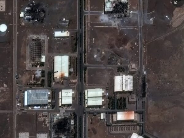 Amerika Serikat Bombardir Fasilitas Nuklir Iran, Trump Klaim Misi Tuntas